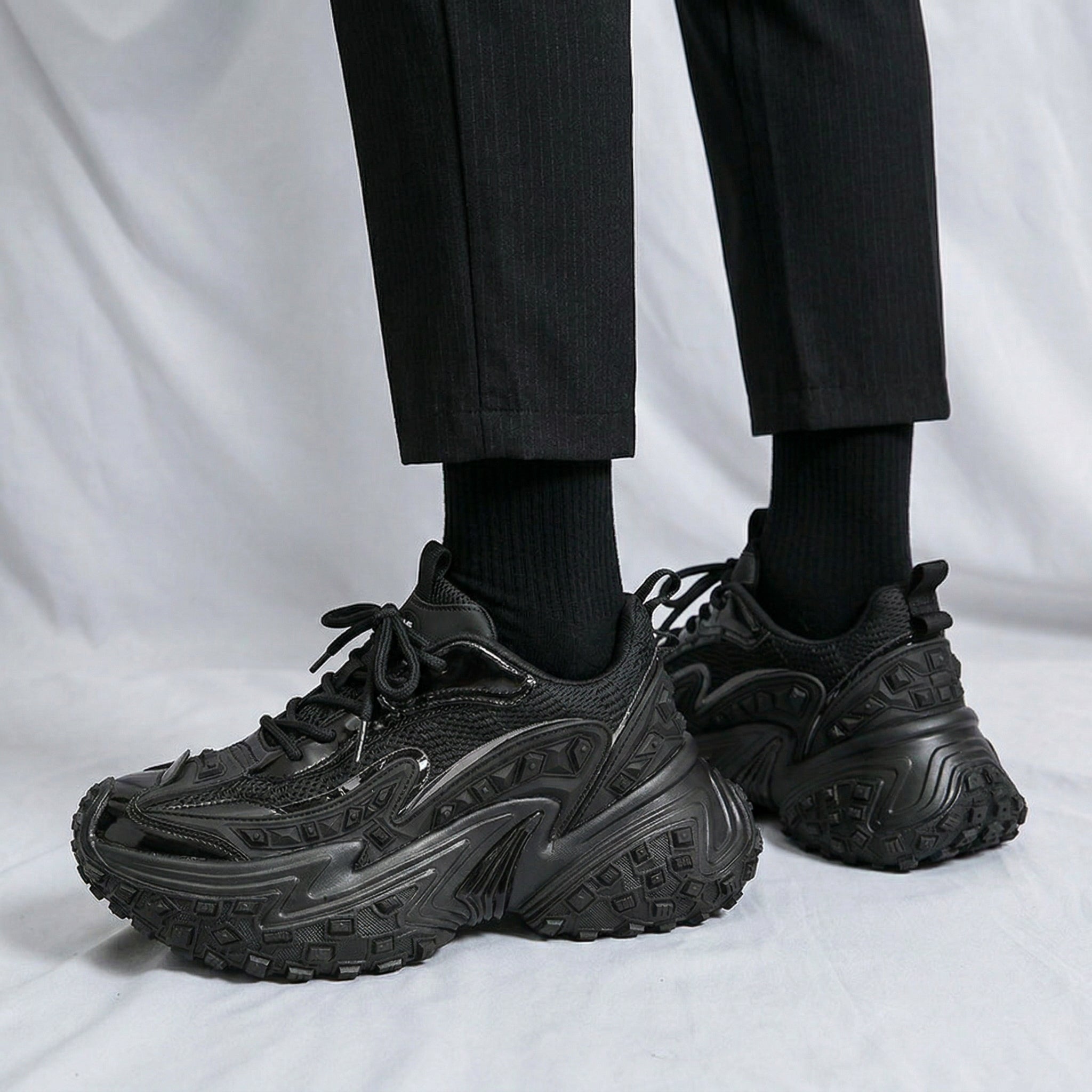 シルエットリフトトレイルスニーカー