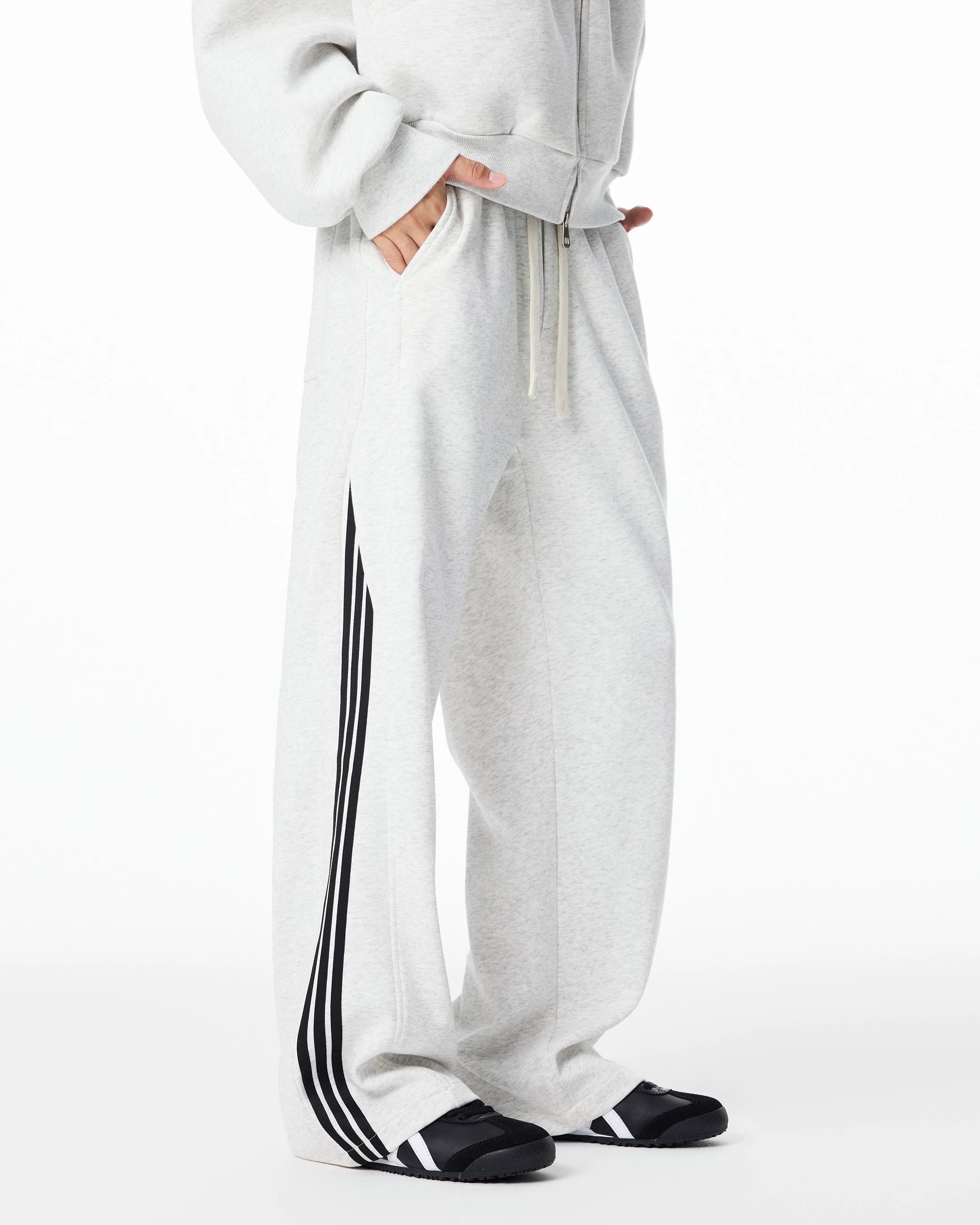 スリーストライプカジュアルスウェットパンツ